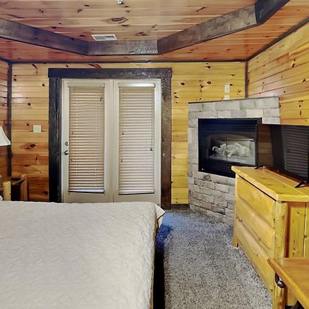 Pine Tree Lodge Gatlinburg Bagian luar foto