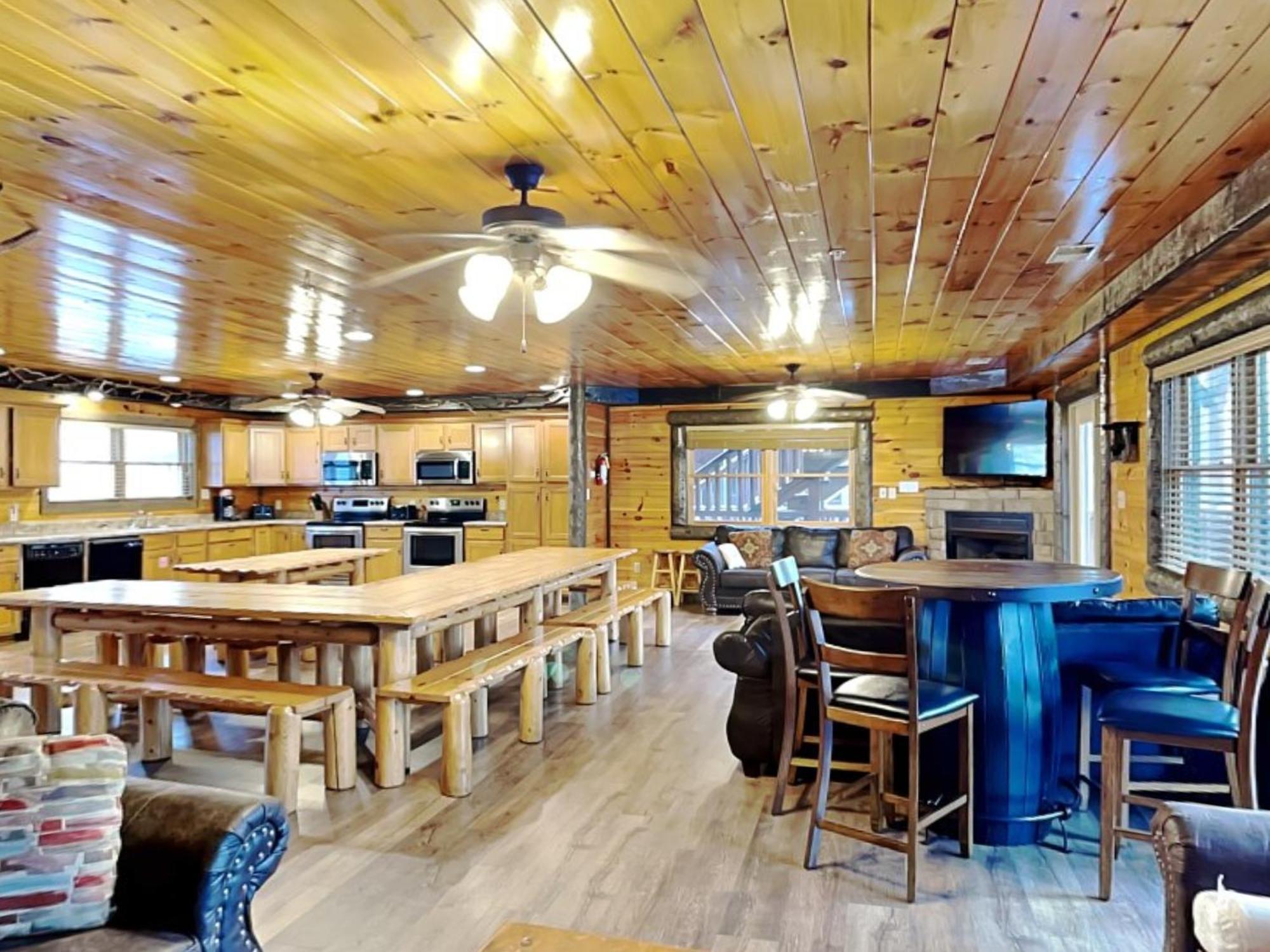 Pine Tree Lodge Gatlinburg Bagian luar foto